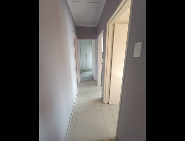 3 BEDROOM HOUSE TO LET IN RIVERSDALE